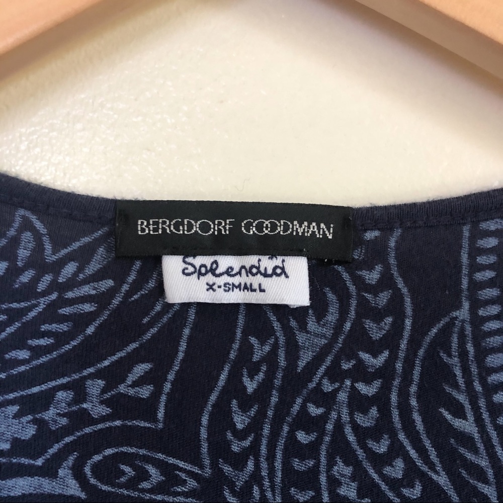 splendid bergdorf goodman | navy paisley top xs - Picture 3 of 4